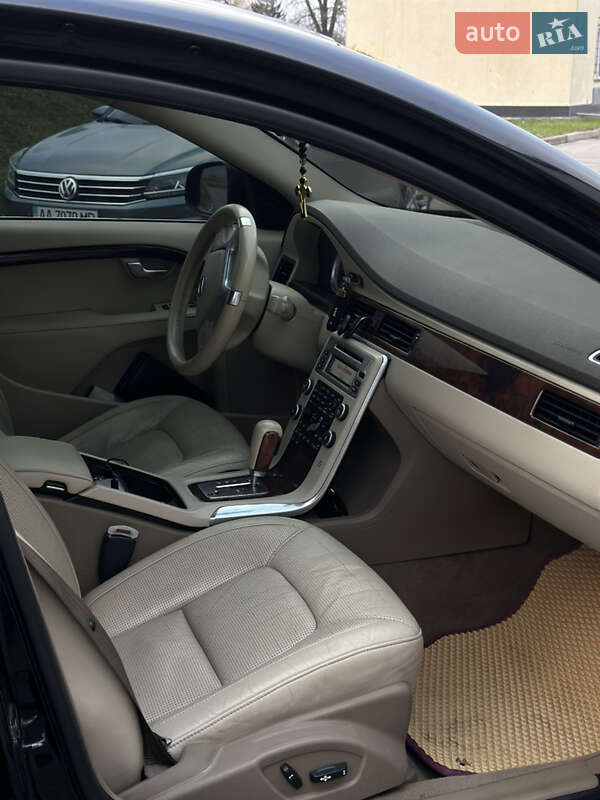 Седан Volvo S80 2010 в Киеве