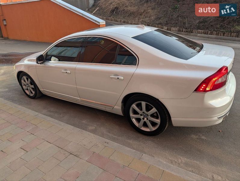 Седан Volvo S80 2016 в Тернополе