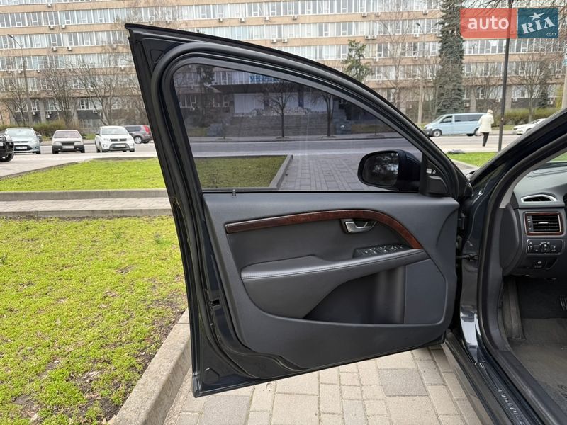 Седан Volvo S80 2013 в Днепре