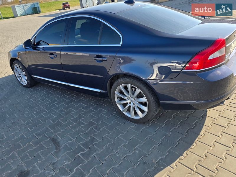 Седан Volvo S80 2010 в Горохове