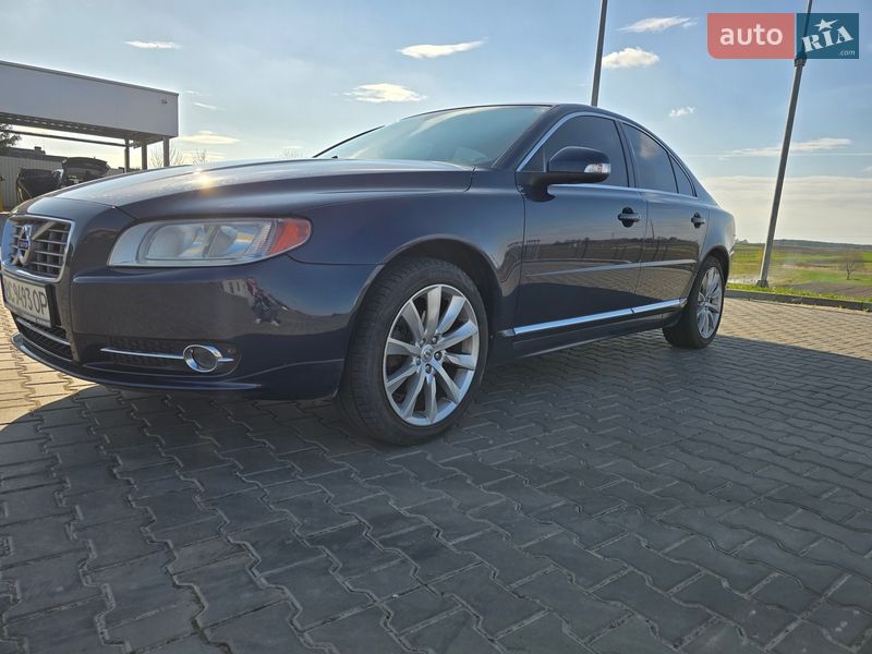 Седан Volvo S80 2010 в Горохове