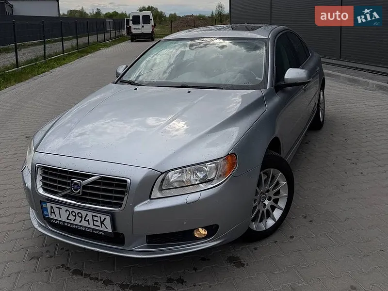 Volvo S80