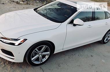 Седан Volvo S90 2017 в 