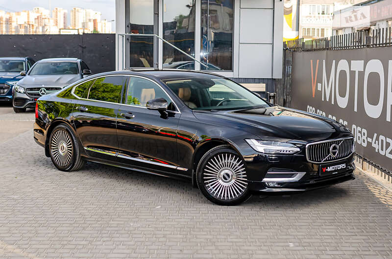 Седан Volvo S90 2019 в 