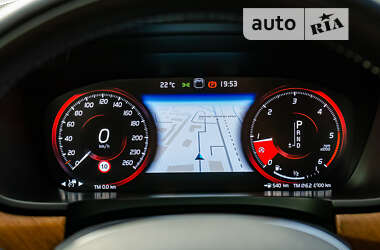 Седан Volvo S90 2019 в 