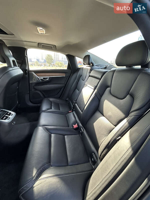 Седан Volvo S90 2016 в Києві