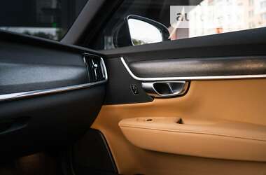Седан Volvo S90 2016 в 