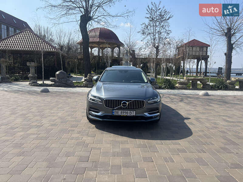 Volvo S90 2016