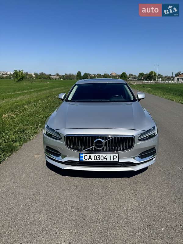 Седан Volvo S90 2017 в Смілі