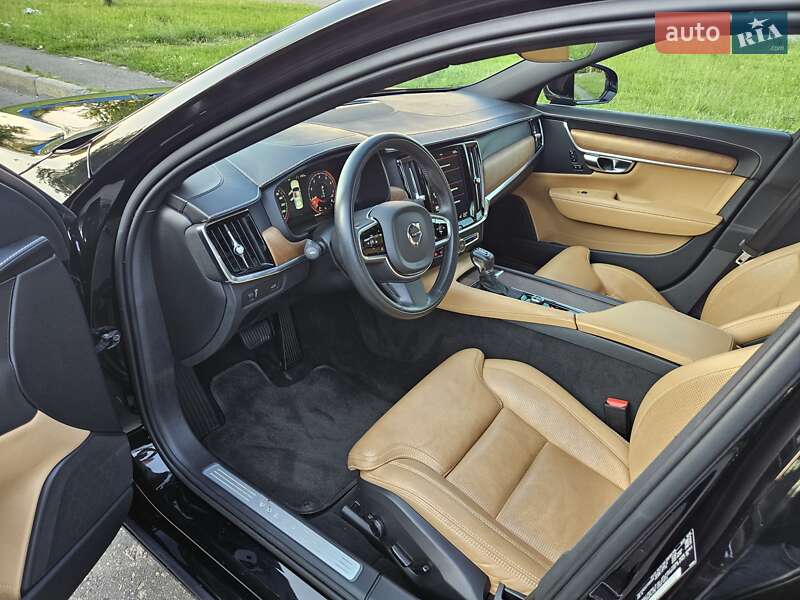 Седан Volvo S90 2016 в Киеве
