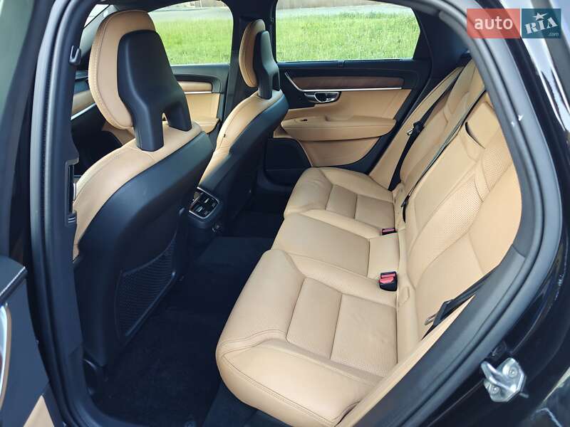 Седан Volvo S90 2016 в Киеве
