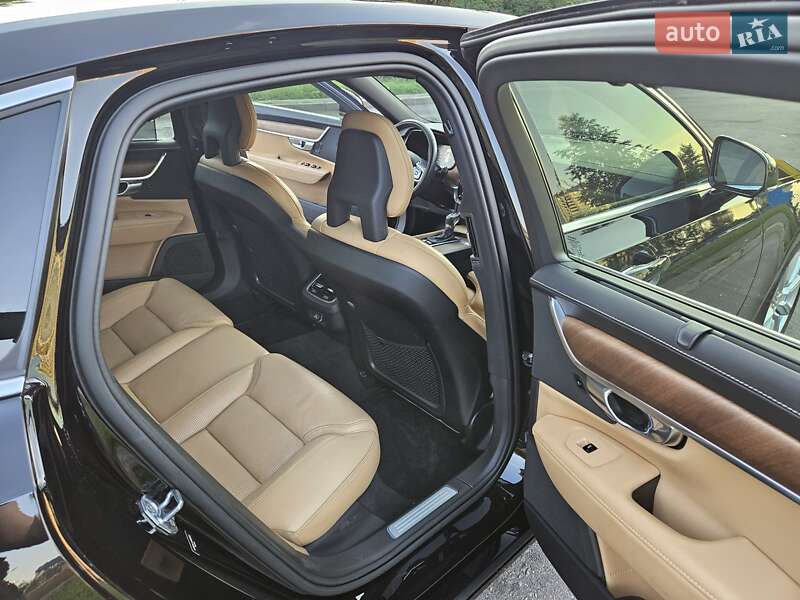 Седан Volvo S90 2016 в Киеве