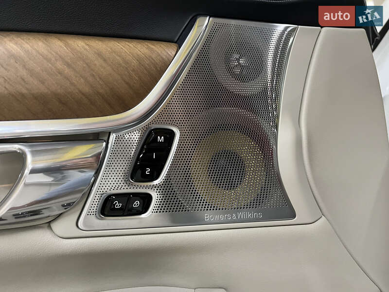 Седан Volvo S90 2016 в Дніпрі
