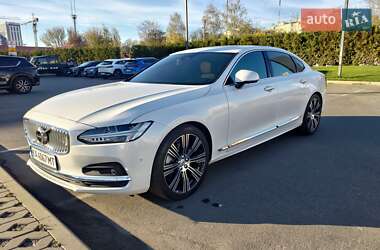 Volvo S90 2022