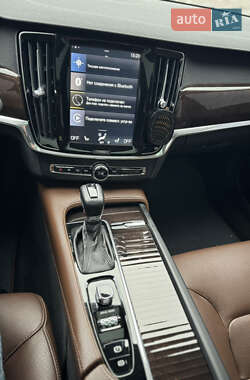 Седан Volvo S90 2018 в 