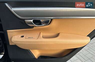 Седан Volvo S90 2016 в 