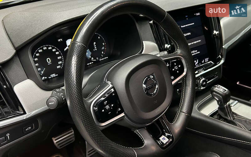 Седан Volvo S90 2017 в Черновцах