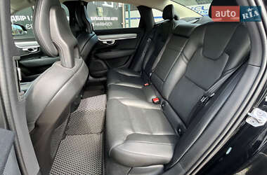 Седан Volvo S90 2018 в 