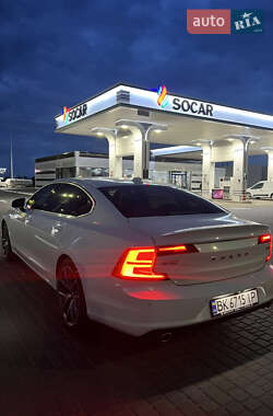 Седан Volvo S90 2017 в 