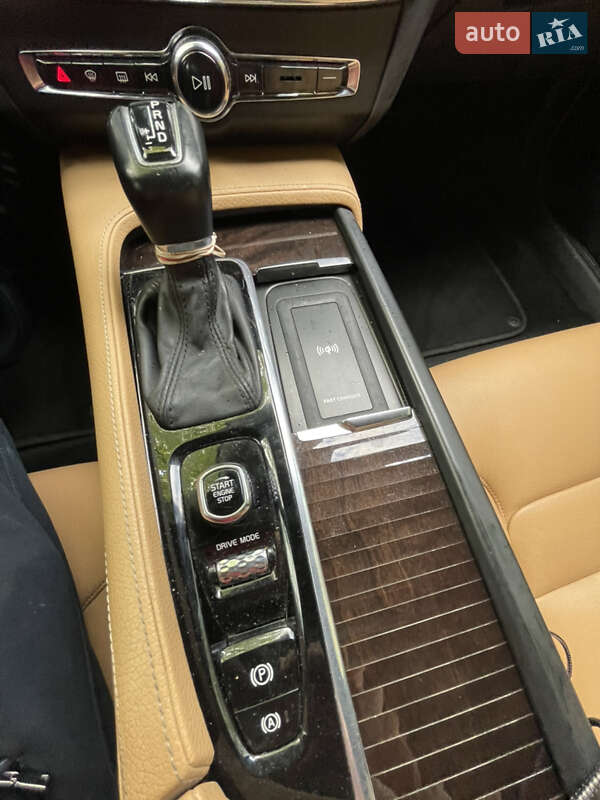 Седан Volvo S90 2017 в Киеве