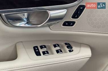 Седан Volvo S90 2017 в 