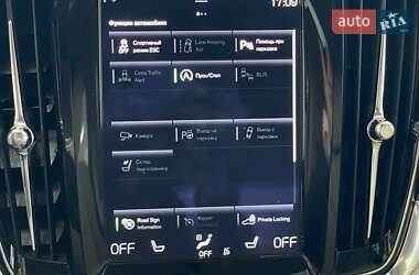 Седан Volvo S90 2017 в 