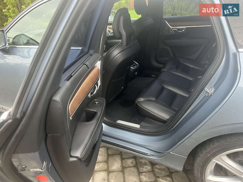 Седан Volvo S90 2016 в Виннице