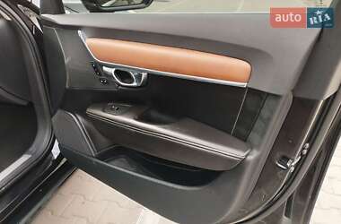 Седан Volvo S90 2016 в 