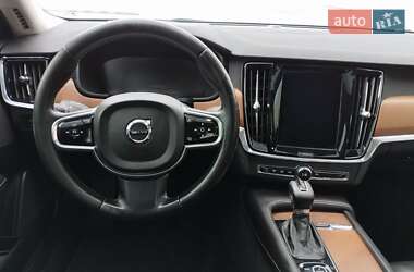 Седан Volvo S90 2016 в 