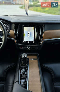 Седан Volvo S90 2017 в 