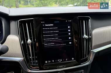 Седан Volvo S90 2022 в 