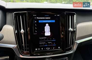 Седан Volvo S90 2022 в 