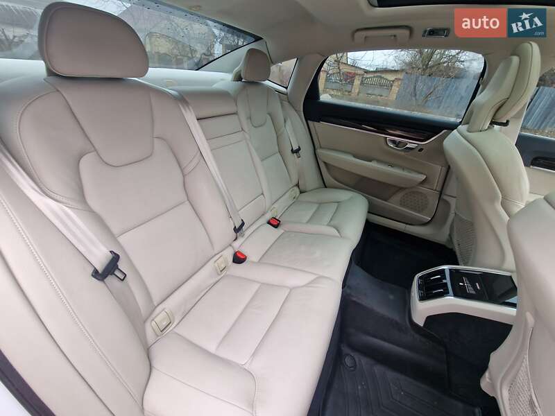 Седан Volvo S90 2017 в Киеве фото 23 Седан Volvo S90 2017 в Киеве