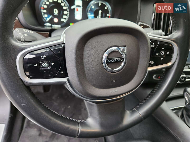 Седан Volvo S90 2017 в Киеве