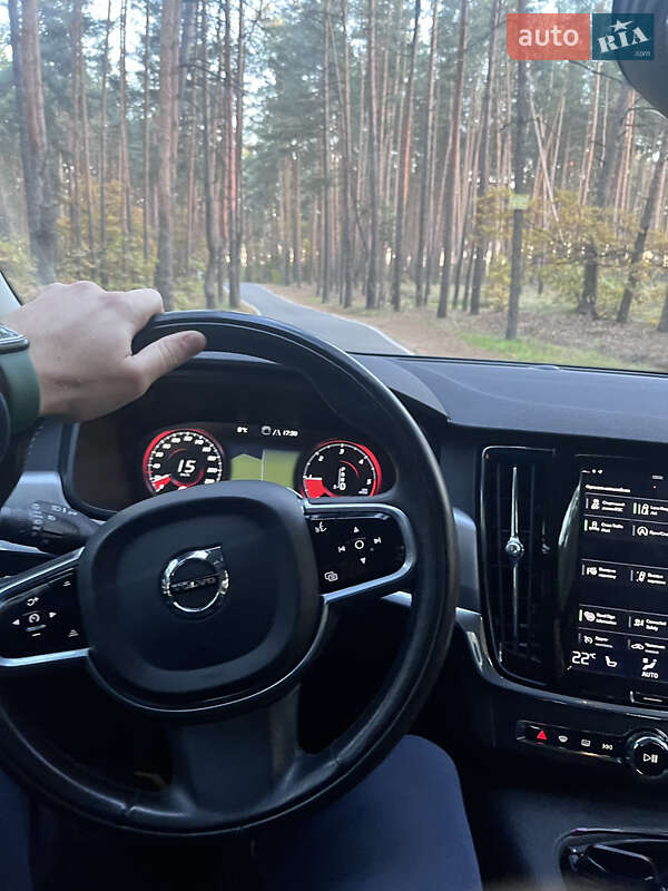 Седан Volvo S90 2017 в Полтаві