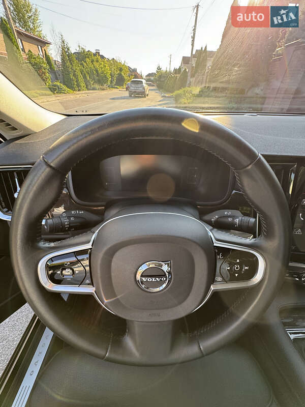 Седан Volvo S90 2018 в Киеве фото 23 Седан Volvo S90 2018 в Киеве