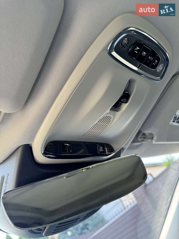 Седан Volvo S90 2018 в Киеве фото 26 Седан Volvo S90 2018 в Киеве
