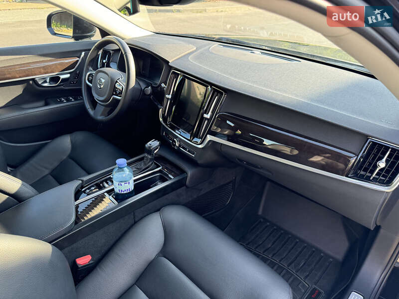 Седан Volvo S90 2018 в Киеве фото 34 Седан Volvo S90 2018 в Киеве
