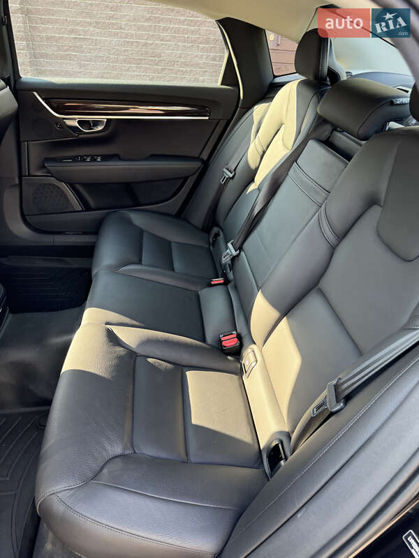 Седан Volvo S90 2018 в Киеве фото 40 Седан Volvo S90 2018 в Киеве