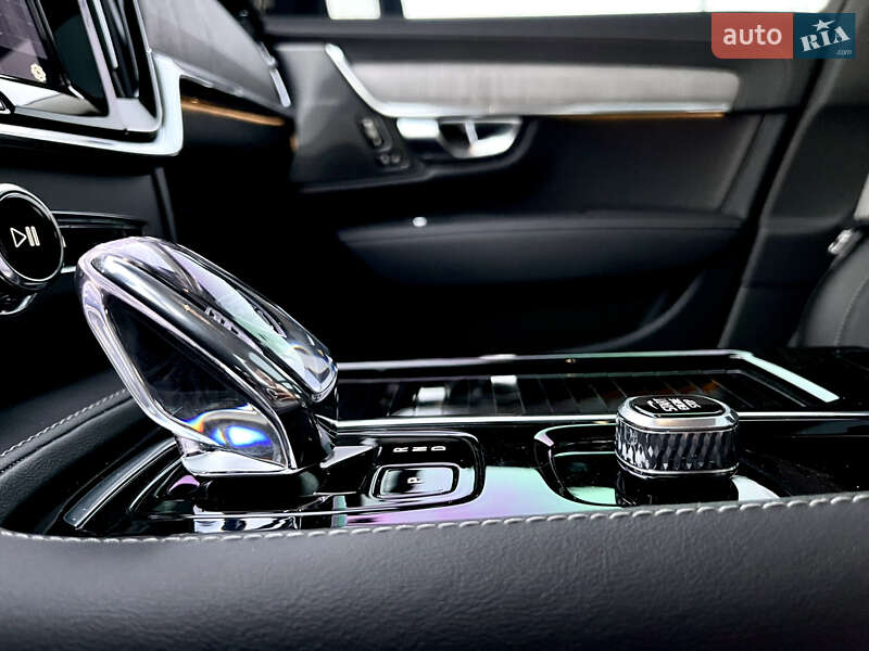 Седан Volvo S90 2024 в Киеве фото 68 Седан Volvo S90 2024 в Киеве