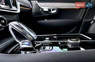 Седан Volvo S90 2024 в 