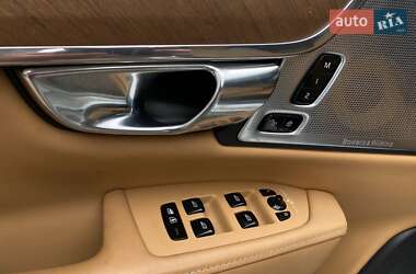 Седан Volvo S90 2019 в 
