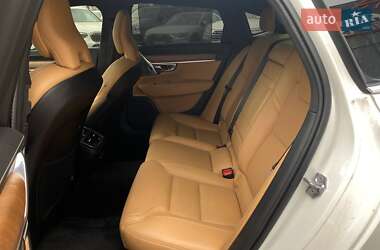 Седан Volvo S90 2019 в 
