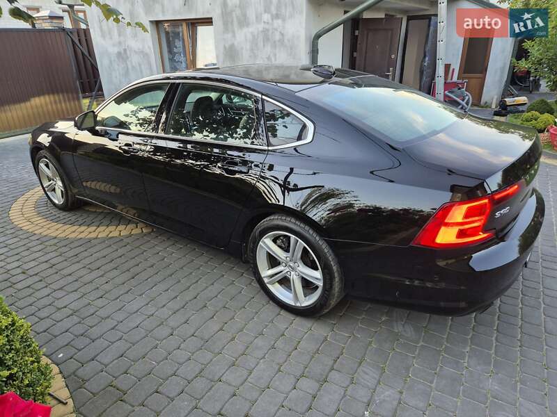 Седан Volvo S90 2017 в Львове