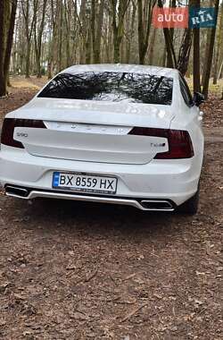 Седан Volvo S90 2016 в 