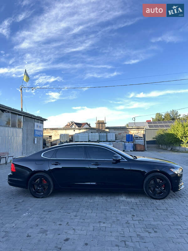 Седан Volvo S90 2017 в Жовкве