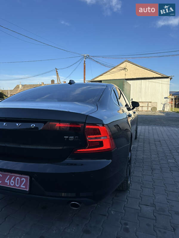 Седан Volvo S90 2017 в Жовкве
