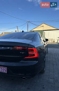 Седан Volvo S90 2017 в 
