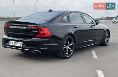Седан Volvo S90 2019 в 