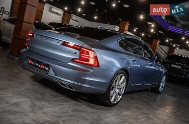 Седан Volvo S90 2017 в 
